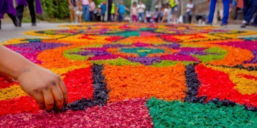 Carpet paintings in Guatemala