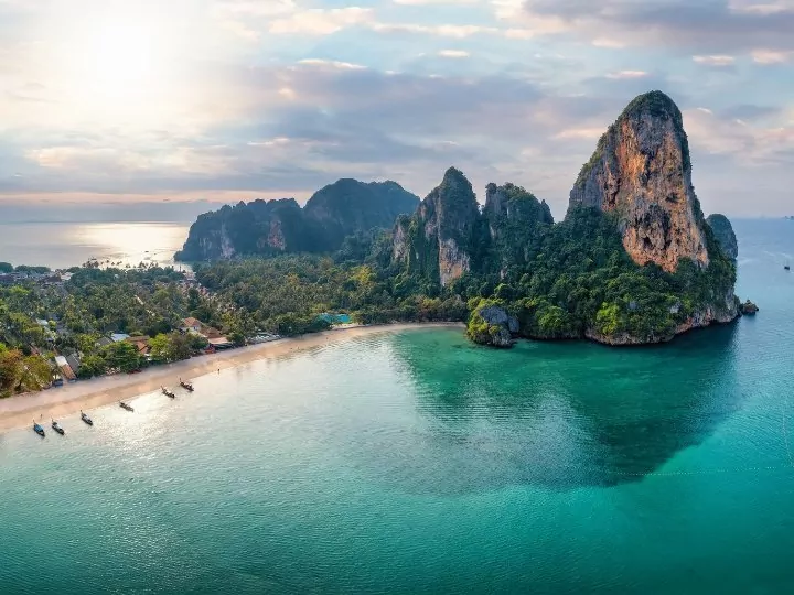 Krabi ja saarihyppely Koh Lantalla & Koh Ngailla