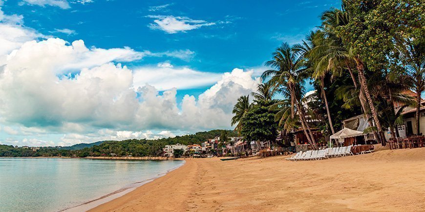 Bo Phut Beach Koh Samuilla Thaimaassa.